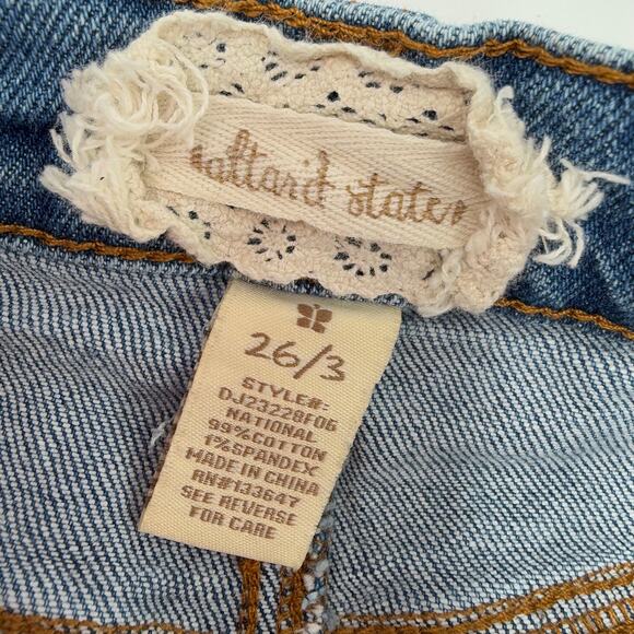 Altar’d State | Women's Distressed Skinny Jeans size 26/3 | Mid Rise Medium wash - Picture 4 of 4